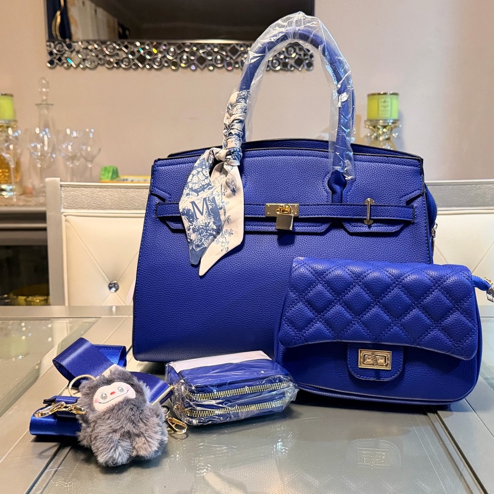 Elegant Blue Handbag Set